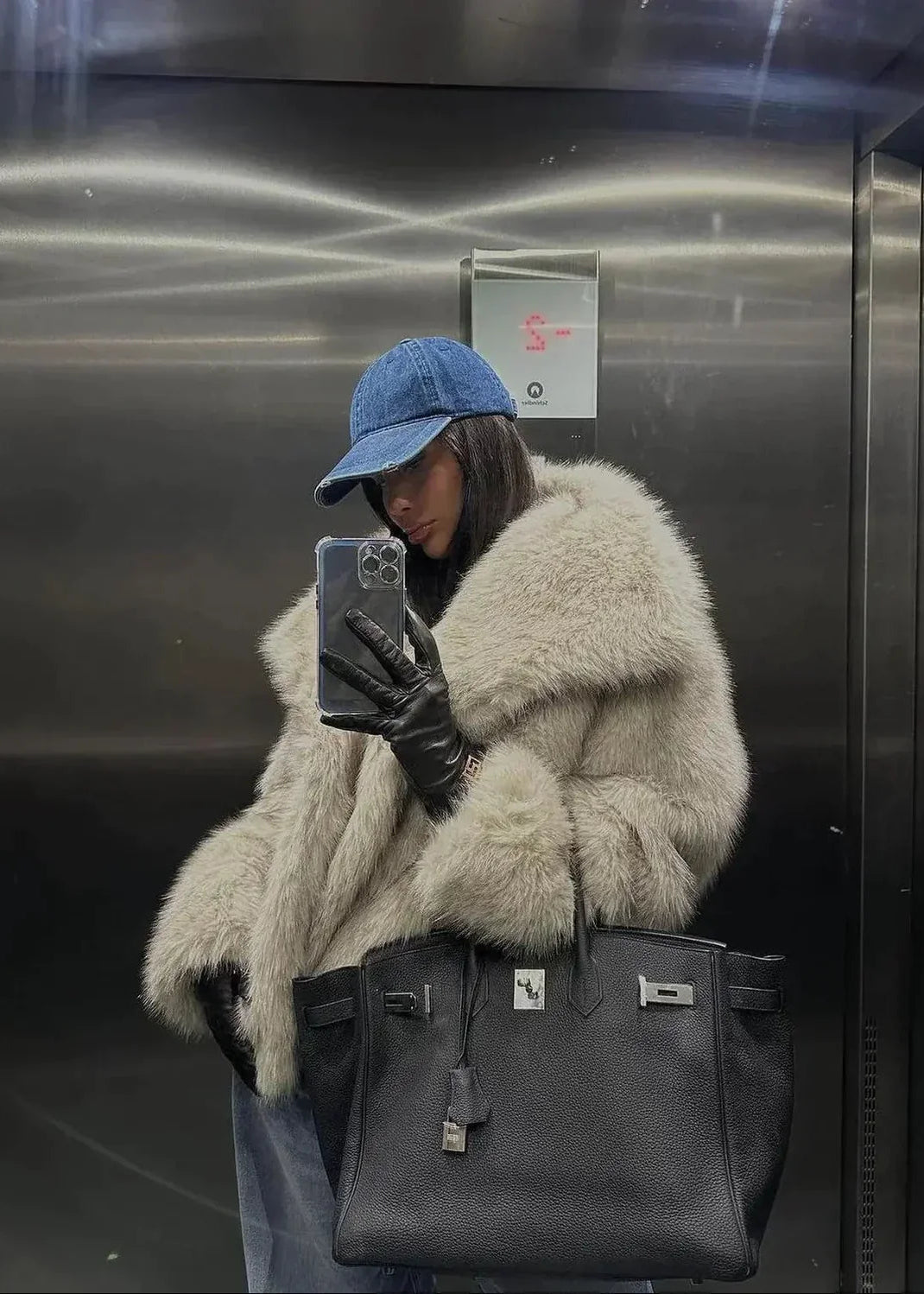Fluffy fur-Manteau