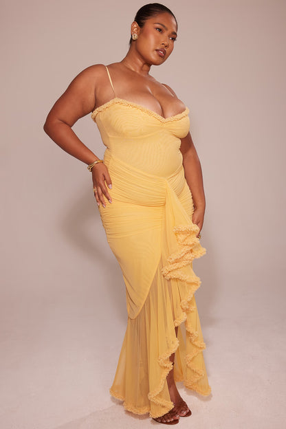 Camilia robe